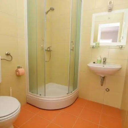 Nikolić 2 Apartament Makarska