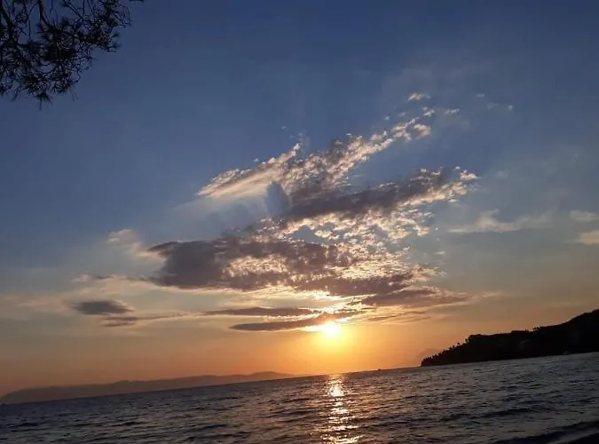 Nikolic 2 * Makarska